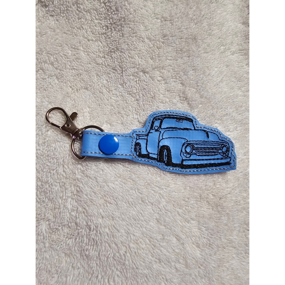 Vintage Truck Keychain Blue Car Keyring‎ Embroidered Auto Accessories